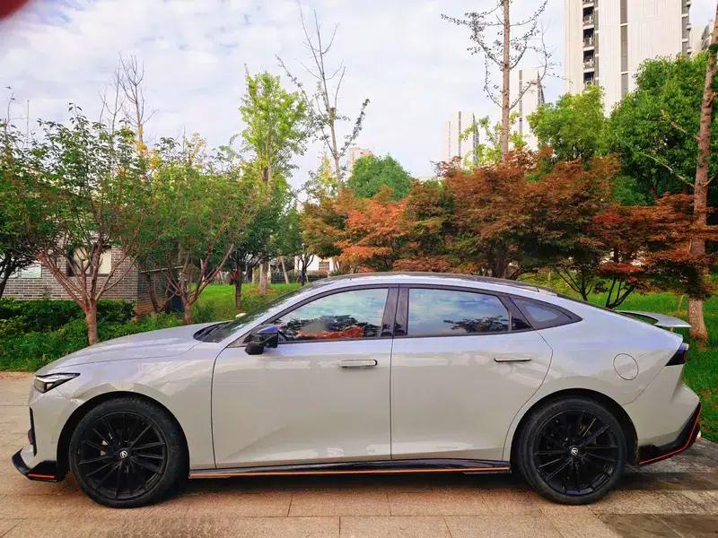 Changan UNI-V 2023 1.5T Sport Edition — миниатюра 4