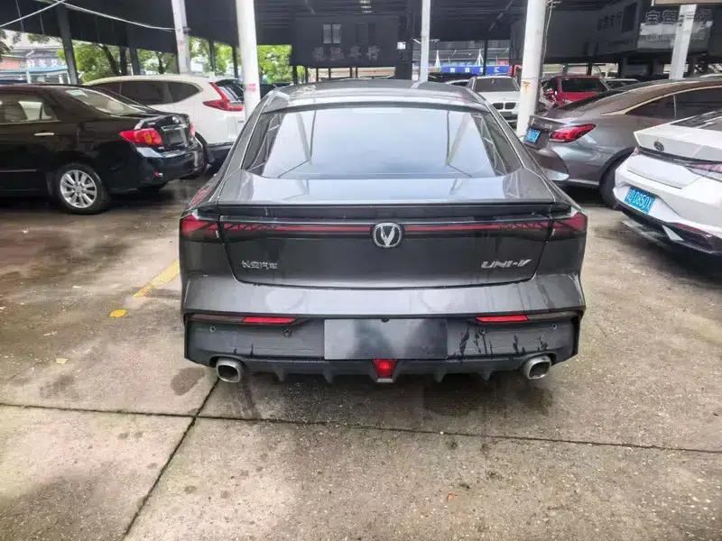 Changan UNI-V 2022 1.5T Premium Edition — миниатюра 5