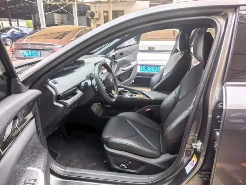 Changan UNI-V 2022 1.5T Premium Edition — миниатюра 7