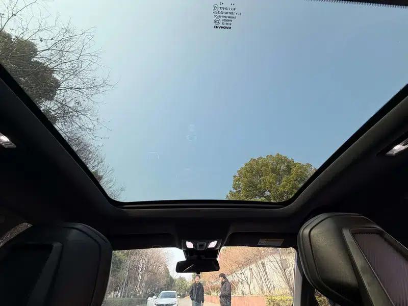 Changan UNI-V 2022 1.5T Premium Edition — миниатюра 19