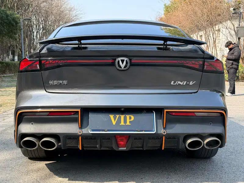 Changan UNI-V 2022 1.5T Premium Edition — миниатюра 6