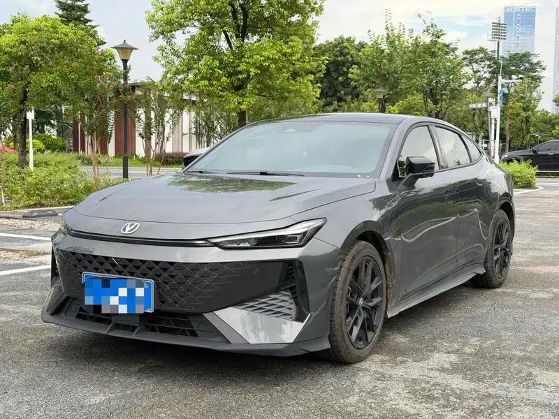 Changan UNI-V 2024 1.5T Premium Edition — миниатюра 1