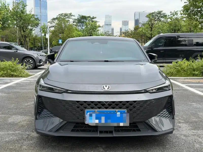 Changan UNI-V 2024 1.5T Premium Edition — миниатюра 2
