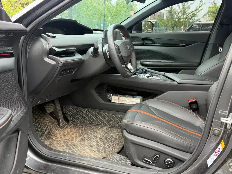 Changan UNI-V 2024 1.5T Premium Edition — миниатюра 11