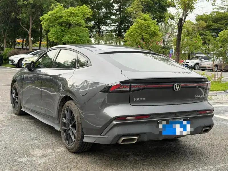 Changan UNI-V 2024 1.5T Premium Edition — миниатюра 4