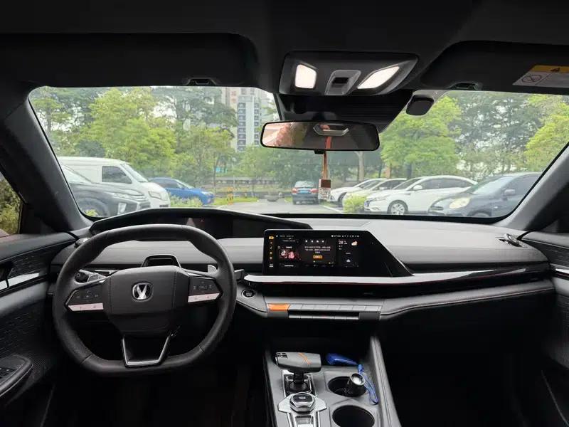 Changan UNI-V 2024 1.5T Premium Edition — миниатюра 9