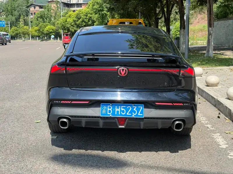 Changan UNI-V 2023 1.5T Premium Edition — миниатюра 4
