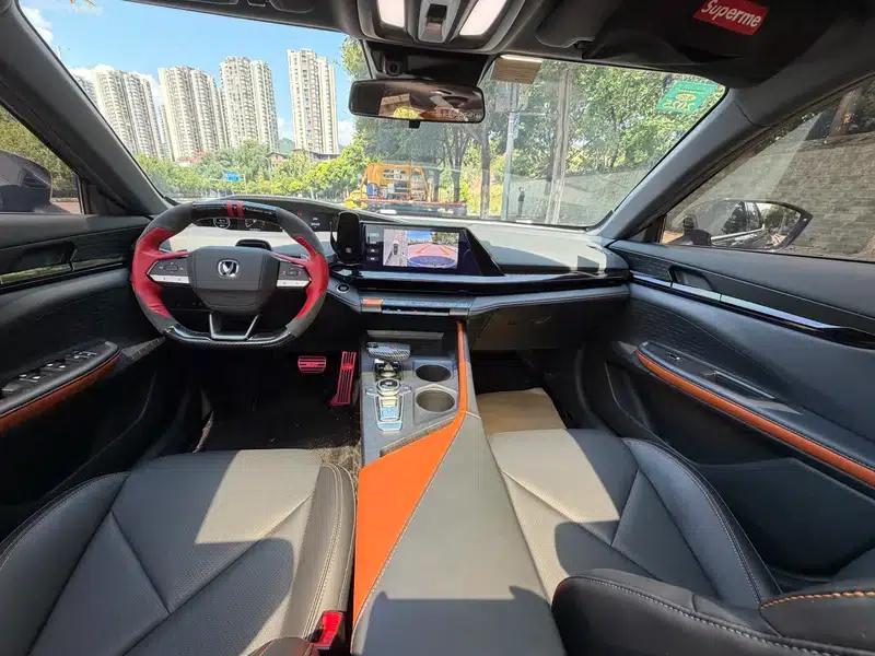 Changan UNI-V 2023 1.5T Premium Edition — миниатюра 5