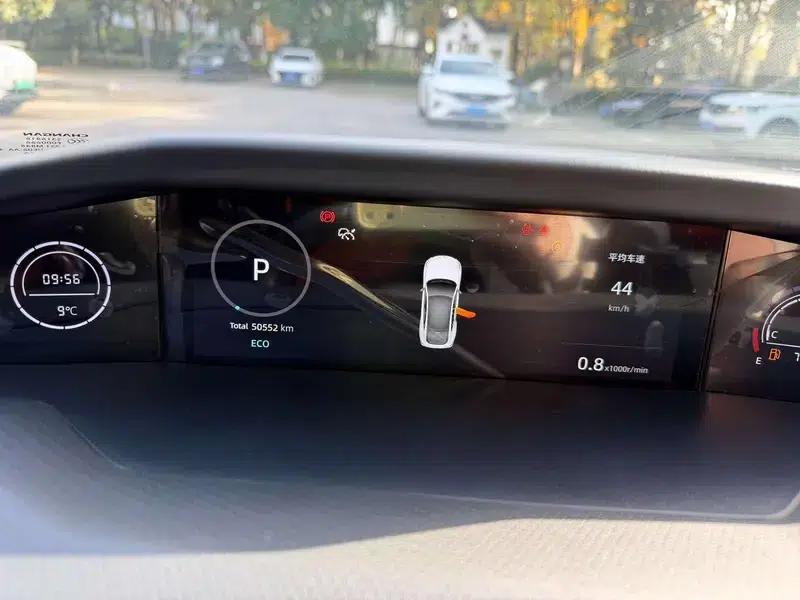 Changan UNI-V 2022 1.5T Premium Edition — миниатюра 9