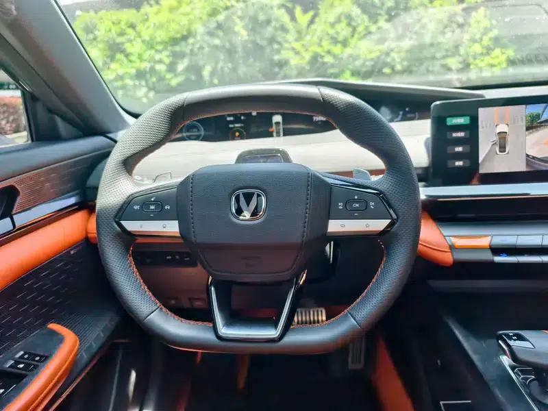 Changan UNI-V 2023 2.0T Leading Speed Edition — миниатюра 13