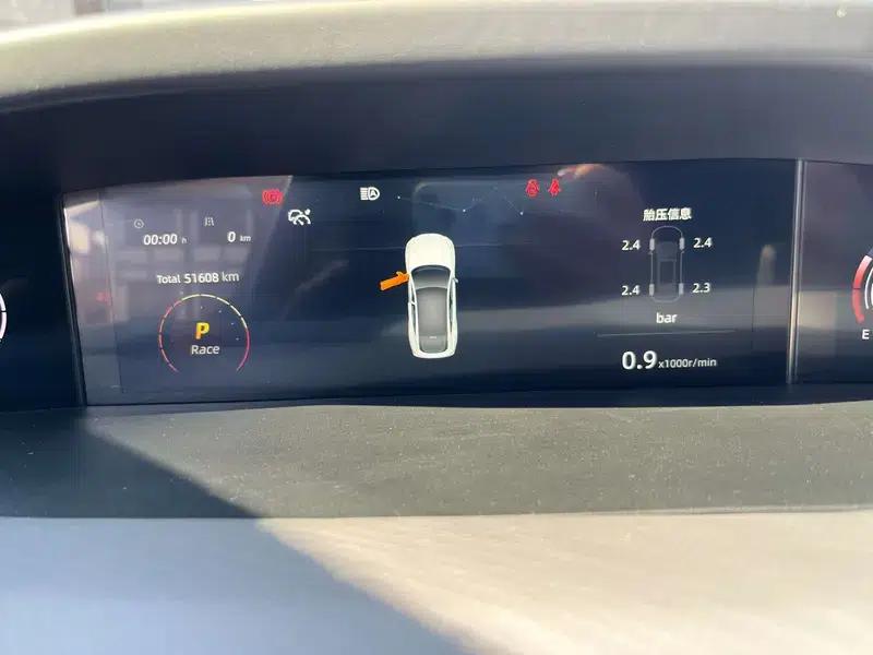 Changan UNI-V 2022 1.5T Premium Edition — миниатюра 9