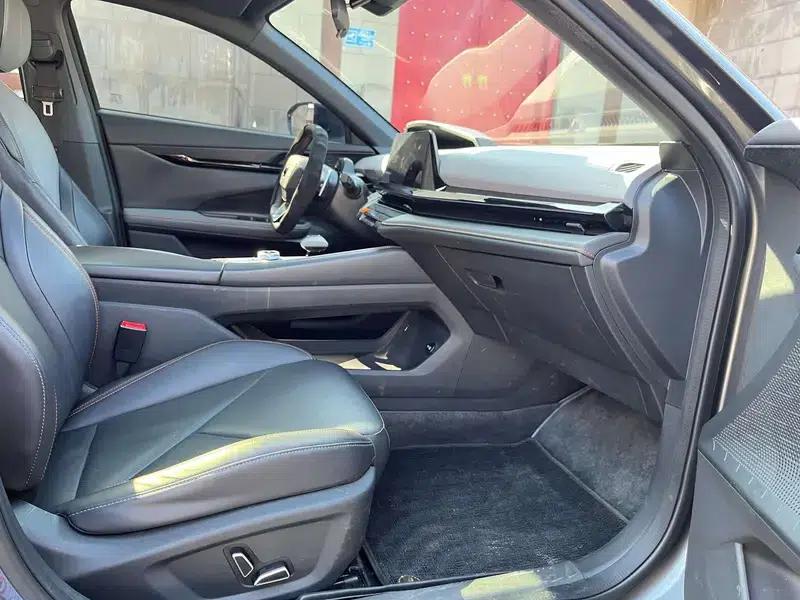 Changan UNI-V 2022 1.5T Premium Edition — миниатюра 10