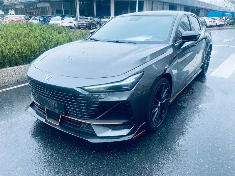 Changan UNI-V 2022 1.5T Sport Edition — миниатюра 1