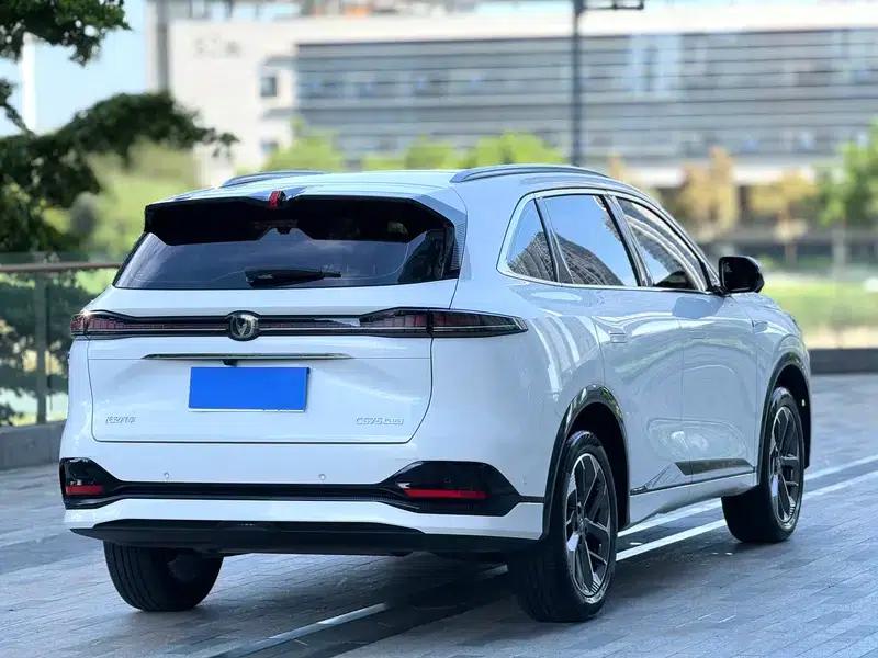 Changan CS75 PLUS 2025 Fourth Generation 1.5T New Blue Whale Smart Flagship Edition — миниатюра 6