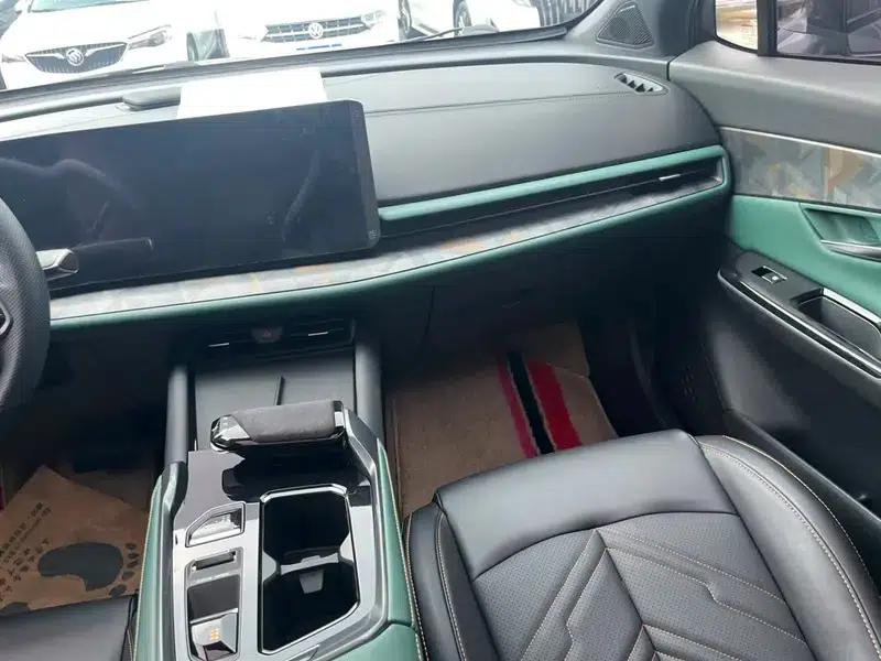 Changan UNI-T 2023 Second Generation 1.5T Sport Premium Edition — миниатюра 10