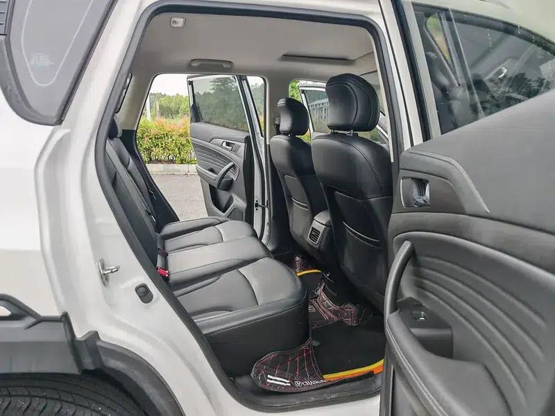 Changan CS35 PLUS 2021 Glory Million Edition 1.6L CVT Deluxe Edition — миниатюра 13