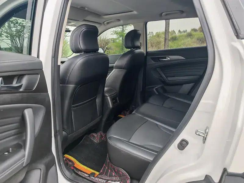 Changan CS35 PLUS 2021 Glory Million Edition 1.6L CVT Deluxe Edition — миниатюра 10