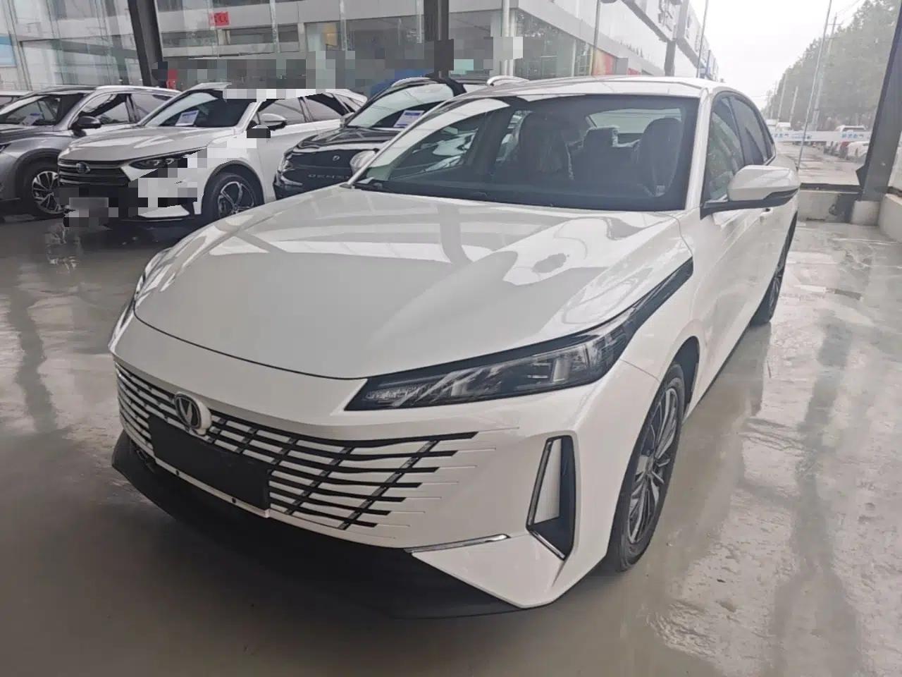 CHANGAN Eado PHEV 2025 Smart New Blue Whale 145KM High-Energy Edition — миниатюра 1