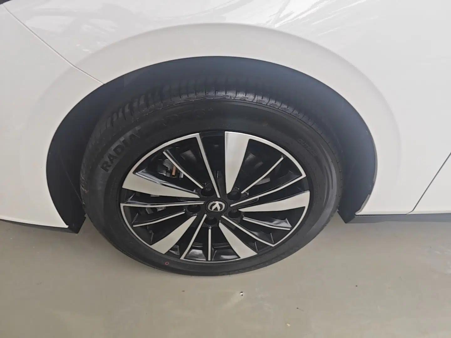 CHANGAN Eado PHEV 2025 Smart New Blue Whale 145KM High-Energy Edition — миниатюра 10