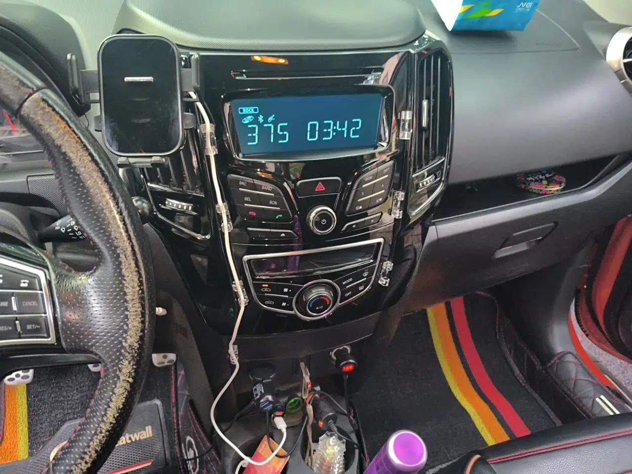 Great Wall M4 2014 1.5L Manual Comfort Model — миниатюра 13