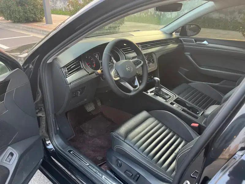 2020 Volkswagen Passat 330TSI DSG Leading Edition — миниатюра 8