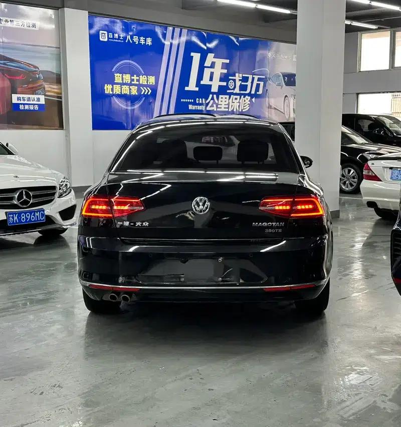 2018 Volkswagen Passat 330TSI DSG Leading Edition — миниатюра 5