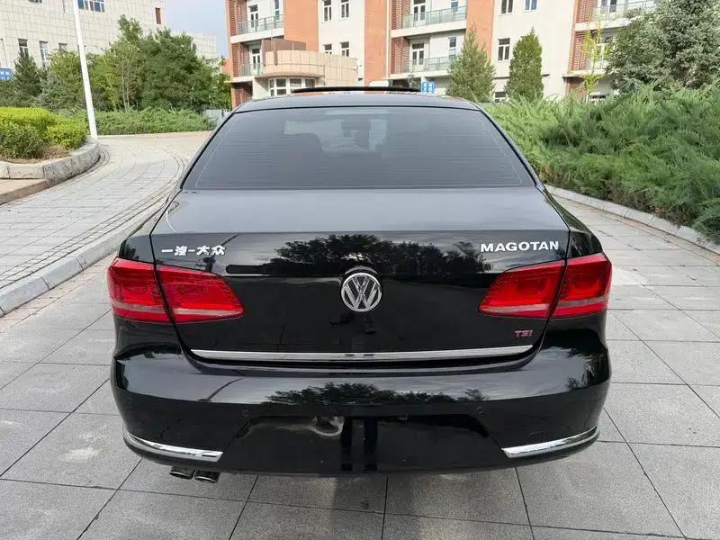 2013 Volkswagen Passat 2.0TSI Luxury — миниатюра 5