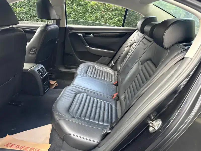 2012 Volkswagen Passat 1.8TSI Luxury — миниатюра 13
