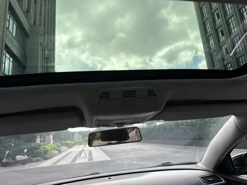 2012 Volkswagen Passat 1.8TSI Luxury — миниатюра 8