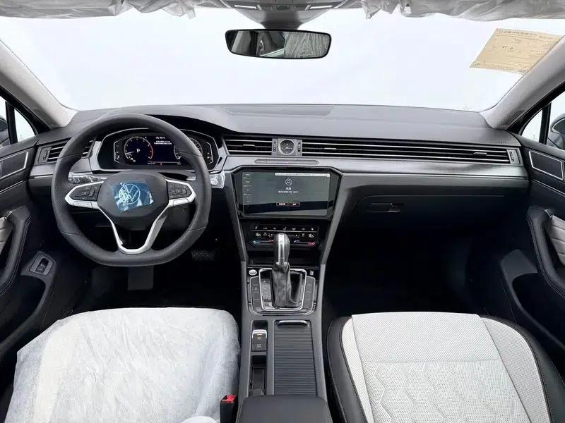 2026 Volkswagen Magotan 30 Million Unit Selection Edition 380TSI DSG Luxury — миниатюра 7