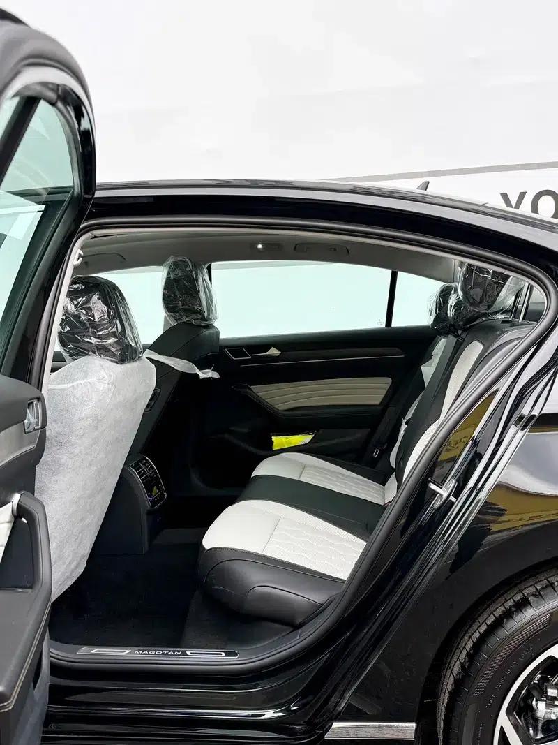 2026 Volkswagen Magotan 30 Million Unit Selection Edition 380TSI DSG Luxury — миниатюра 9