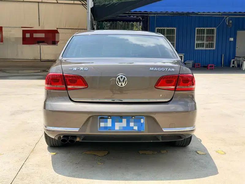 2012 Volkswagen Passat 1.8TSI Luxury — миниатюра 5