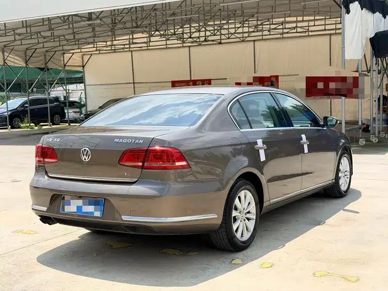 2012 Volkswagen Passat 1.8TSI Luxury — миниатюра 6