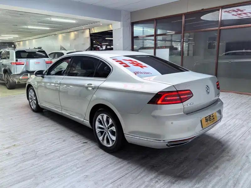 2018 Volkswagen Magotan 330TSI DSG Luxury — миниатюра 4