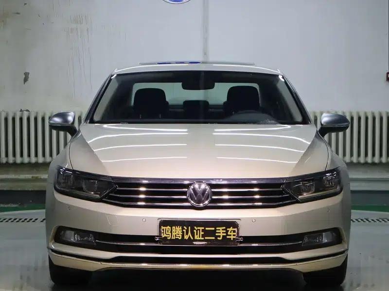 2017 Volkswagen Passat 380TSI DSG Luxury — миниатюра 2
