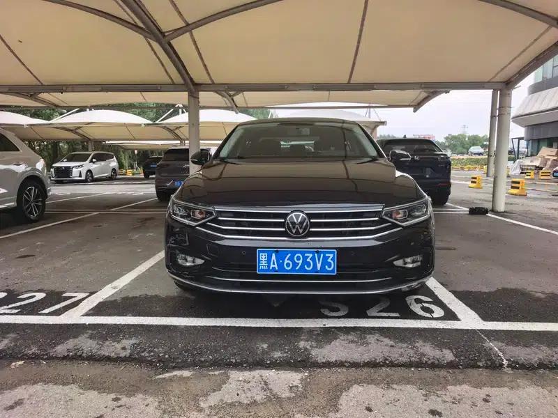 2020 Volkswagen Passat 330TSI DSG Leading Edition — миниатюра 2