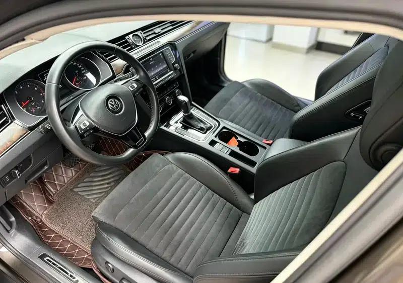 2017 Volkswagen Passat 330TSI DSG Luxury — миниатюра 7