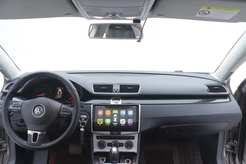 2015 Volkswagen Passat 1.8TSI Luxury — миниатюра 4