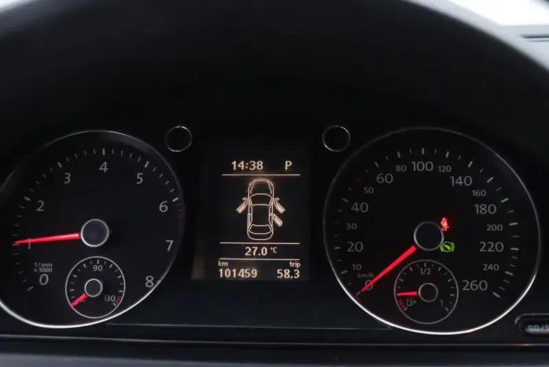2015 Volkswagen Passat 1.8TSI Luxury — миниатюра 5