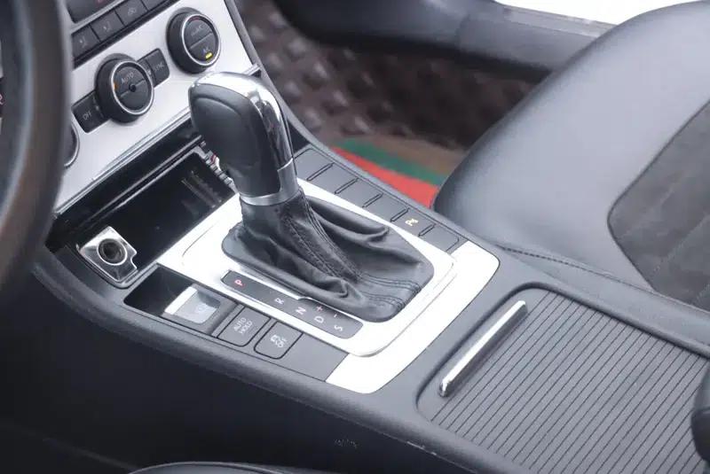 2015 Volkswagen Passat 1.8TSI Luxury — миниатюра 6