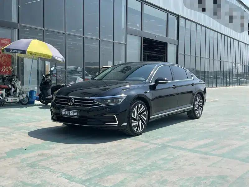2022 Volkswagen Magotan PHEV Premium Edition — миниатюра 1