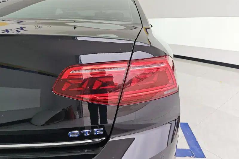 2022 Volkswagen Magotan PHEV Luxury Edition — миниатюра 5