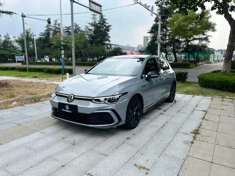 2023 Golf 280TSI DSG R-Line Lite — миниатюра 1