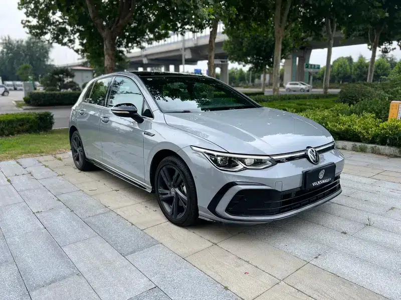 2023 Golf 280TSI DSG R-Line Lite — миниатюра 3