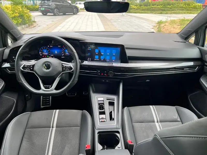 2023 Golf 280TSI DSG R-Line Lite — миниатюра 7