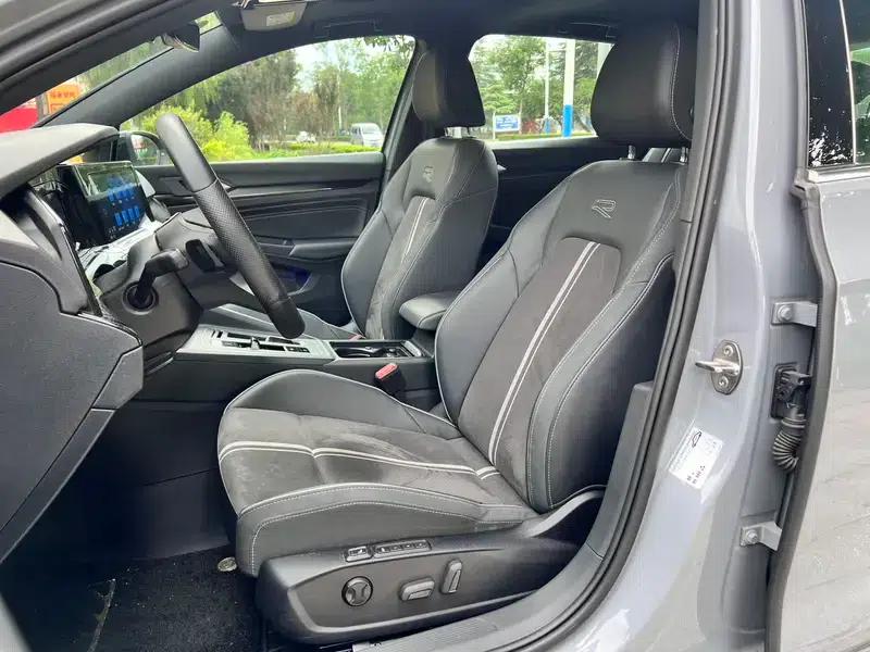 2023 Golf 280TSI DSG R-Line Lite — миниатюра 10