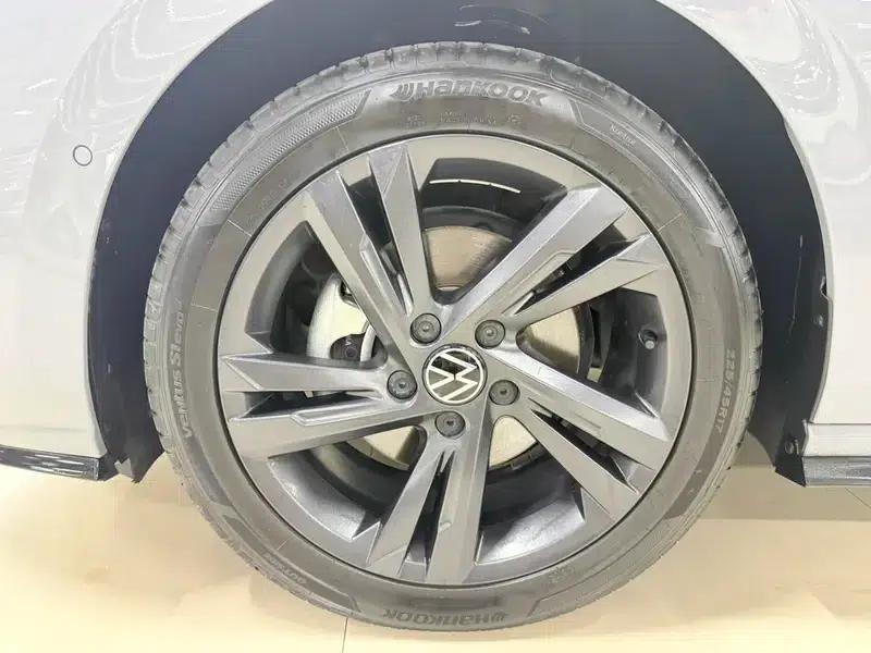 2023 Golf 280TSI DSG R-Line Lite — миниатюра 8