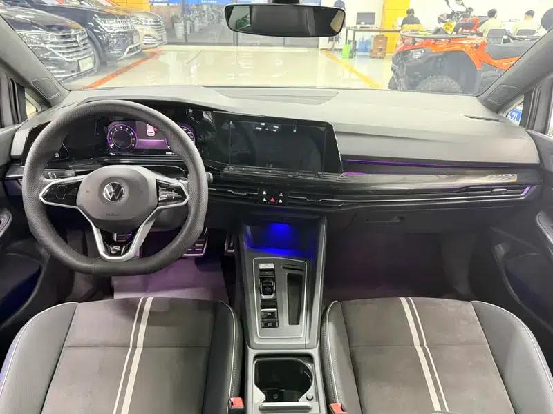 2023 Golf 280TSI DSG R-Line Lite — миниатюра 9