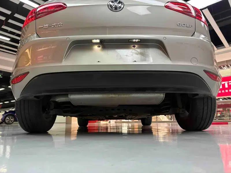 2014 Golf 1.6L Automatic Fashion Edition — миниатюра 14
