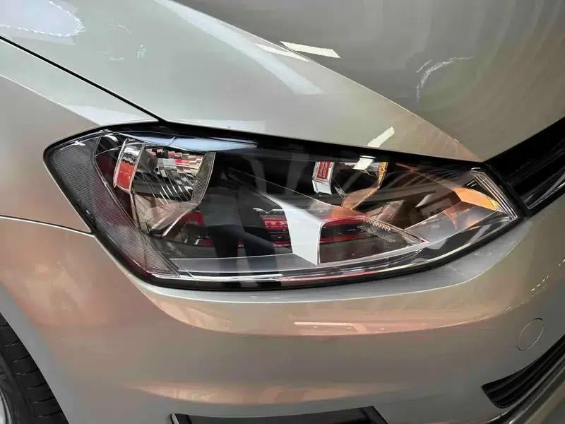 2014 Golf 1.6L Automatic Fashion Edition — миниатюра 23